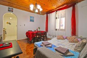 Posedenie v ubytovaní Apartment Luka 2192