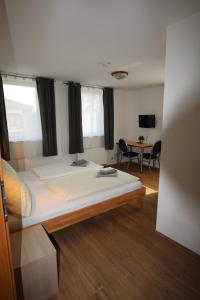 TV a/nebo společenská místnost v ubytování A.B. Hotel