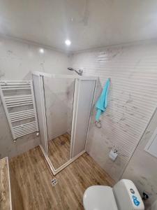 A bathroom at Amarant suites