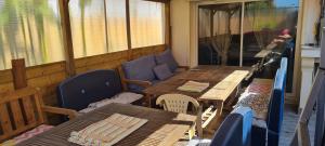 Posedenie v ubytovaní Vaste maison Fouras 15 pers 6 chbres meublé 3*