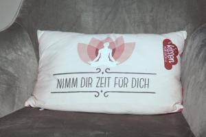 a pillow with the words mummy dh left for dh at In Triebes in Triebes