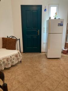 Kuchyňa alebo kuchynka v ubytovaní AGKYRA Rooms (Love)