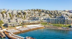 an aerial view of a resort with a pool and buildings at Mirada Exclusive Bodrum in Bodrum City