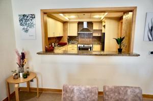 Luxury Apartment Palm Jumeirah的厨房或小厨房