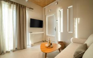 Μια τηλεόραση ή/και κέντρο ψυχαγωγίας στο TIS YAYAS apartments