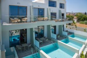 Bazén v ubytování Incognito Creta Luxury Suites and More nebo v jeho okolí