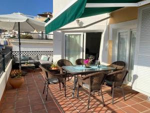 Balkón nebo terasa v ubytování Miramar Nerja - Luxury apartment near Burriana beach with pool