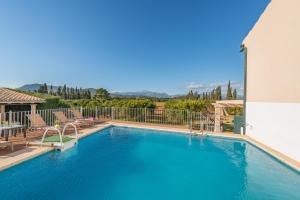 The swimming pool at or close to Can Rafelino, pool and relax
