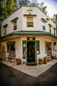 a building with the front entrance to a store at Outside Inn in Nevada City