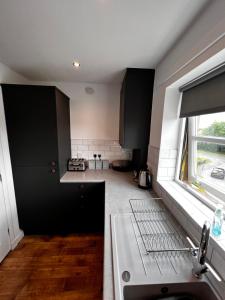 Gallery image of Renfrew Home from Home in Renfrew