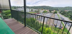 Zdjęcie z galerii obiektu Komfortowy, klimatyzowany apartament Góry Marzeń w mieście Sanok