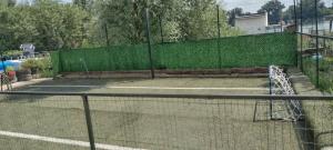Tennis- en/of squashfaciliteiten bij River Casa of in de buurt 