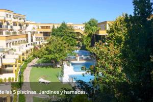 Bazén v ubytování Luxury Apartment-Studio in Marbella! nebo v jeho okolí