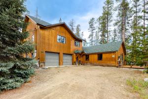 Gallery image of Rocky River Retreat in Grand Lake