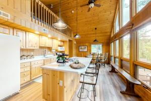 Gallery image of Rocky River Retreat in Grand Lake