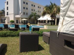 Swimmingpoolen hos eller tæt på Hotel Vip Grand Maputo
