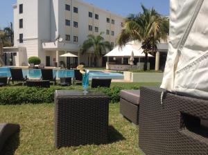 Poolen vid eller i närheten av Hotel Vip Grand Maputo