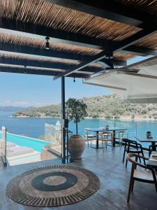 The swimming pool at or close to Azur Retreat