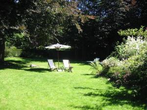 Aed väljaspool majutusasutust B&B Le Bois Dormant