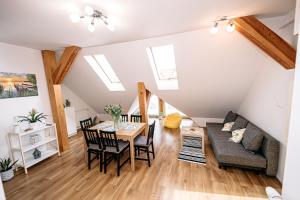 Posedenie v ubytovaní Apartament Pastorówka