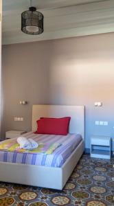 Ένα ή περισσότερα κρεβάτια σε δωμάτιο στο Phoenix Central Square Town House