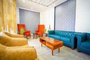 Zona d'estar a Click Collection The Abode, Dharamshala