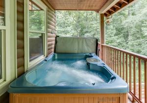 科尼利亚Private Luxury Cabin w Pool Table and Firepit的相册照片