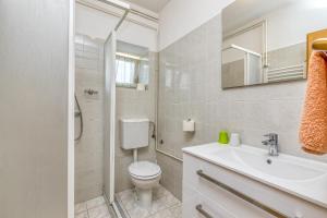 Koupelna v ubytování Matea Rooms