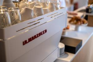 A cozinha ou kitchenette de Hotel Paradis Zandvoort