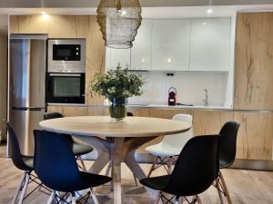 A kitchen or kitchenette at Tierra Boutique, Tierra Suites y Tierra Valles Apartamentos