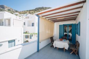Gallery image of Potter's Apartment/40 meters from the beach in Kamares