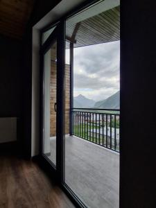 Balcó o terrassa a Kazbegi 4U