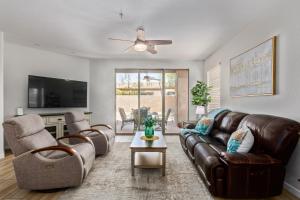 Χώρος καθιστικού στο Cochise #1056 Scottsdale condo