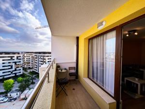 Gallery image of EMERALD SUITE with private parking in Varna City