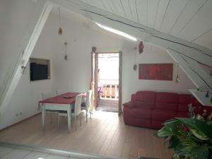 Μια τηλεόραση ή/και κέντρο ψυχαγωγίας στο CHAMBRES D'HÔTES David Hellebuyck