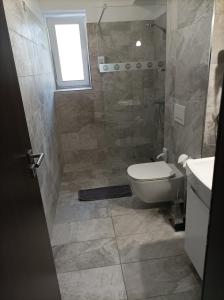 A bathroom at Sentami