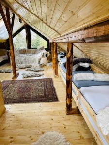 En eller flere senge i et værelse på Casa Renilor