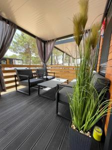 Posedenie v ubytovaní D&I mobile home