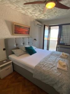 Postel nebo postele na pokoji v ubytování Guest House Romansa