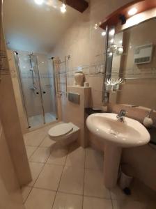 Koupelna v ubytování Bordeaux Chartrons superbe T2 avec terrasse