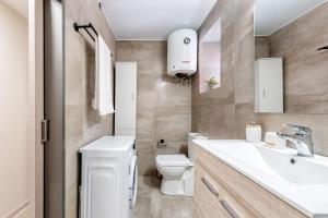 Kúpeľňa v ubytovaní Arch Apartment Corfu