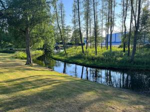 Foto dalla galleria di Trevligt hus med uteplats, Emmaboda kommun, Lindås a Lindås