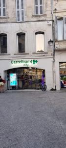 Fotografie z fotogalerie ubytování Studio meublé quartier Carnot v Avignonu