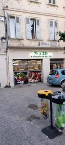 Fotografie z fotogalerie ubytování Studio meublé quartier Carnot v Avignonu