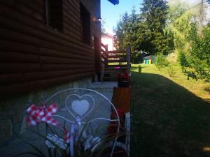 Vonkajšia záhrada v ubytovaní PLITVICE MAGIC