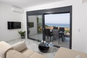 TV a/nebo společenská místnost v ubytování The sea view
