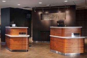 Lobbyn eller receptionsområdet på Sonesta Select Whippany Hanover