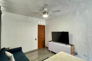 TV a/nebo společenská místnost v ubytování Vallarta 750 Dep 7 Ed 4B