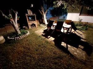Κήπος έξω από το Apartment Tarik