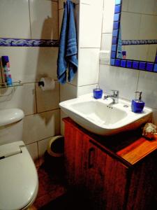 Hostal Casa Galerna de La Montaña tesisinde bir banyo